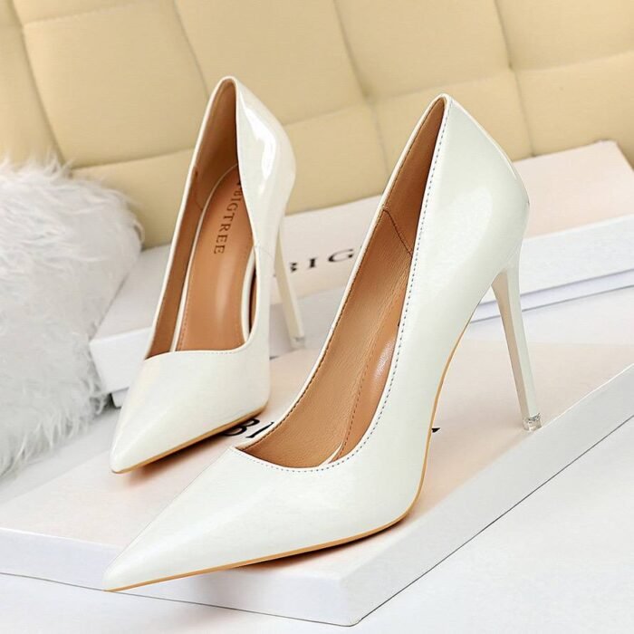 BIGTREE Women's Classic Patent Leather Pumps heel - B0020 