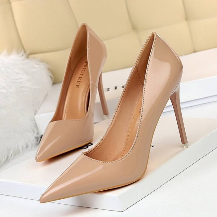 BIGTREE Women's Classic Patent Leather Pumps heel - B0020 