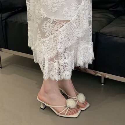 Elegant Floral Decor Low Heel Sandals for Women - N0200