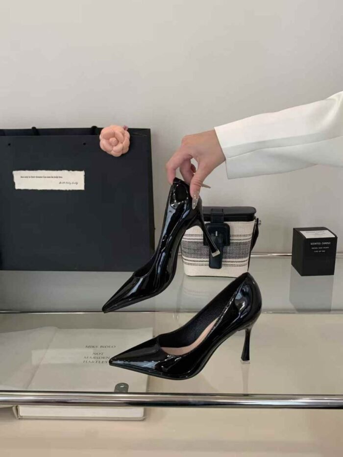 Elegant Pointed Toe Patent Leather Pumps 9cm Heel - X0110 