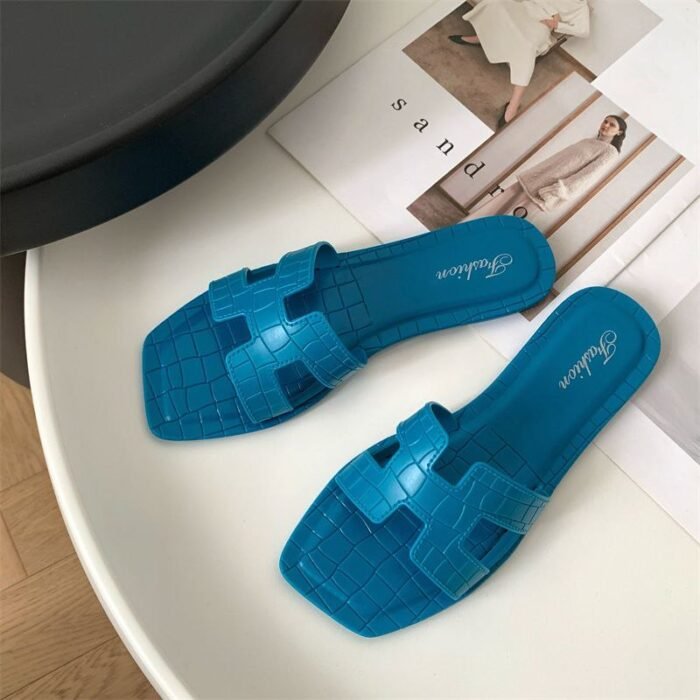 Women's Croc-Patterned Flat Sandals - NS0009