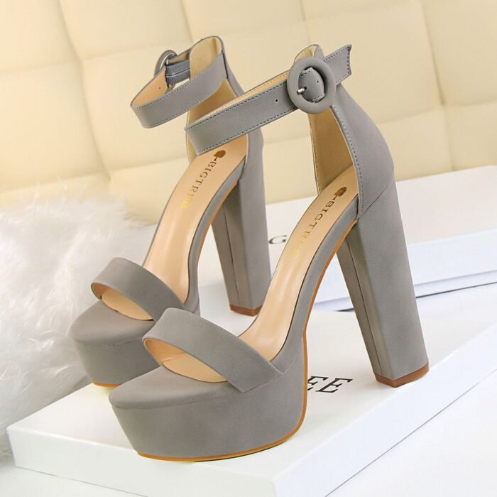 BIGTREE Chunky Block High Heels - B0004