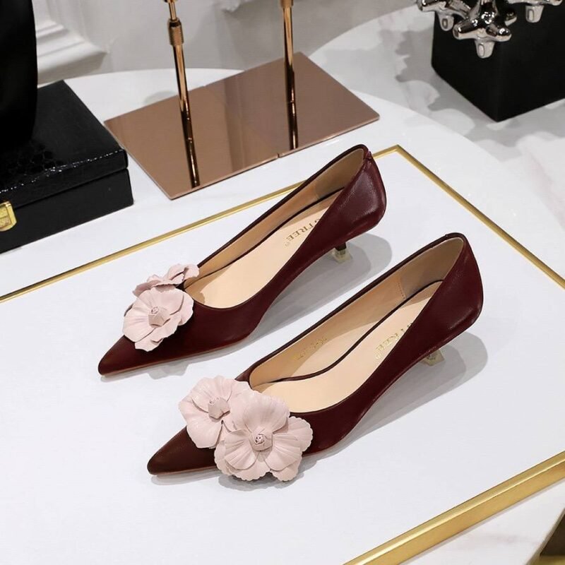 BIGTREE Floral Kitten Heel Pumps - B0040
