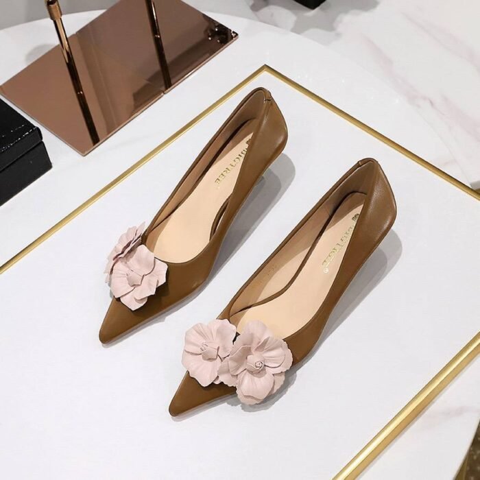 BIGTREE Floral Kitten Heel Pumps - B0040
