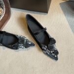 Elegant Floral Crystal Embellished Flats - NS0108