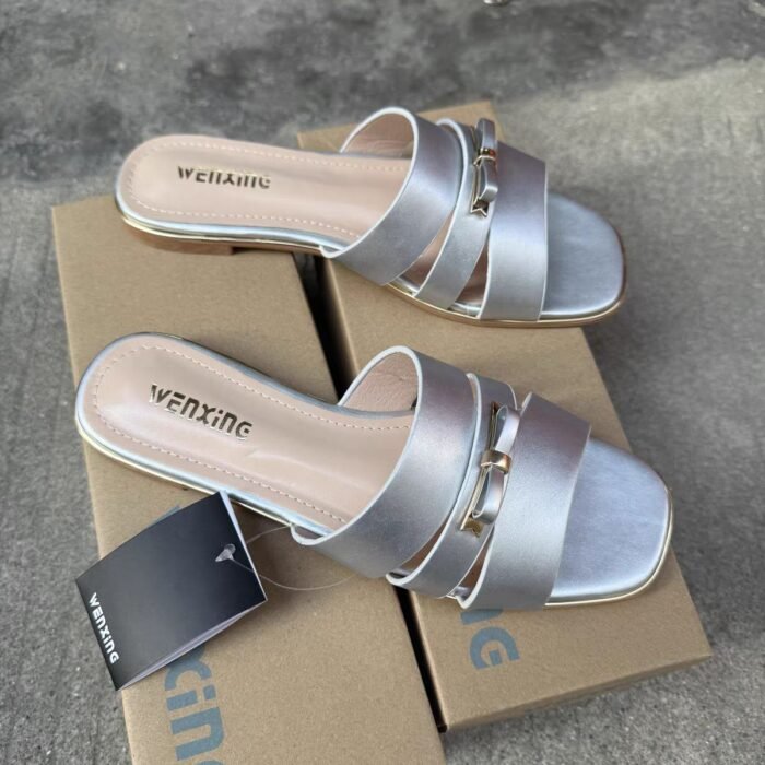 WENXING Casual Flat Sandals - NN037